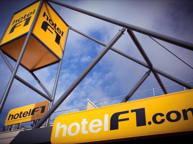 Hotelf1 Laval Changé Dış mekan fotoğraf
