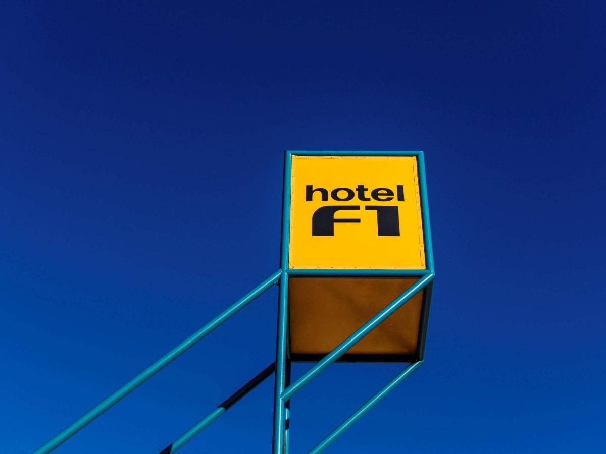 Hotelf1 Laval Changé Dış mekan fotoğraf